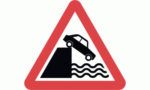 Quayside or river bank ahead - DOT 555